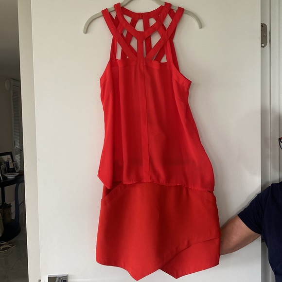 Top and skirt set by BCBGmaxaazaria - Picture 5 of 14